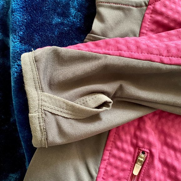 NIKE Sphere Thermal Jacket  EUC - Picture 10 of 10